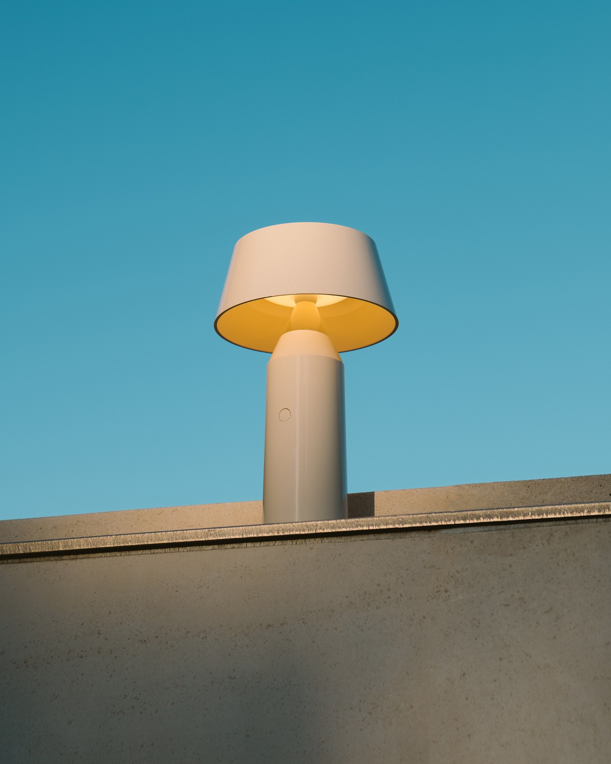 Lampe à LED sans fil Bicoca - Lampe nomade haut de gamme - Marset