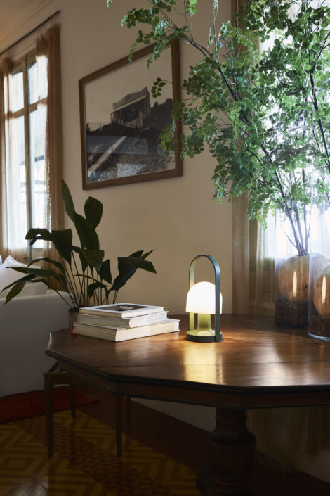 follow me table lamp